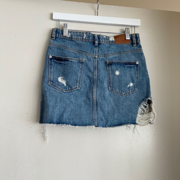 ZARA Distressed Mini Skirt - Picture 4 of 4